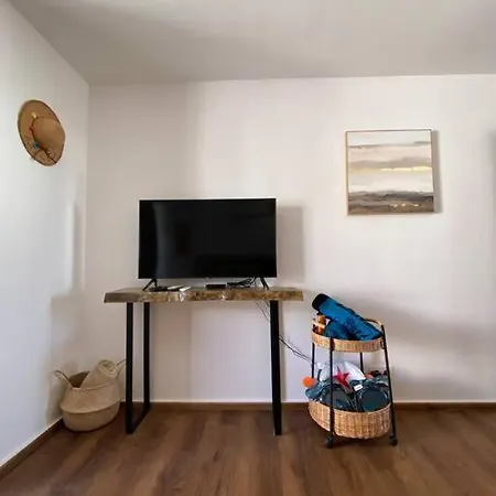 Marinos Apartment *